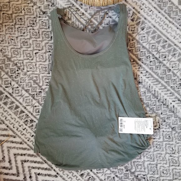 NWT Lululemon Tied in Energy 2 in 1 tank Grey Sage - Picture 9 of 9